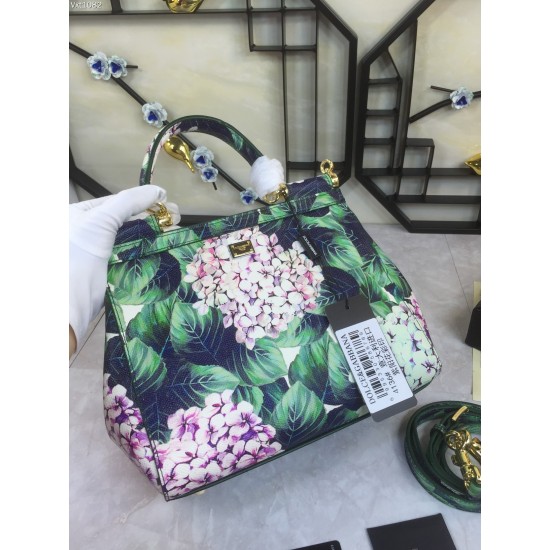 480 [Dolce Gabbana] Crossbody, mirror, special products for overseas purchasing, new bag style and aura, any combination can be as long as there is a fashionable heart, you can keep it clearly, when and where DG will always show you infinite surprises Lux