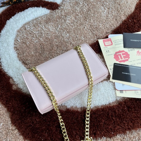 500 [Dolce Gabbana] Model number: 5183 Original order ➰Delicate handmade Imported cowhide with original hardware bag body with pure handmade oil on top of the top of many celebrities' favorites, crossbody, special products for overseas purchasing agents, 