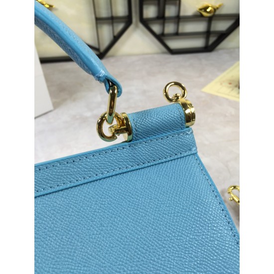 410 Small, high-end product [Dolce Gabbana] crossbody women's bag ➰Delicate handmade, classic style, solid color versatile, favorite of many celebrities, crossbody, mirror, overseas purchasing special products!Imported palm-print cowhide with original har