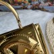 570 [Dolce Gabbana] Model number: 9112 Original order ➰Delicate handmade, imported cowhide bag body with pure handmade oil edges on top, embellished with standing effect quilted DG log Fashion trend, favorite of many celebrities, crossbody, overseas purch