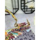 480 [Dolce Gabbana] The same crossbody bag as a celebrity, crossbody, mirror, overseas purchasing special products, fashionable and aura, brand new bag style, any combination can be as long as there is a fashionable heart, you can keep it clearly, when an