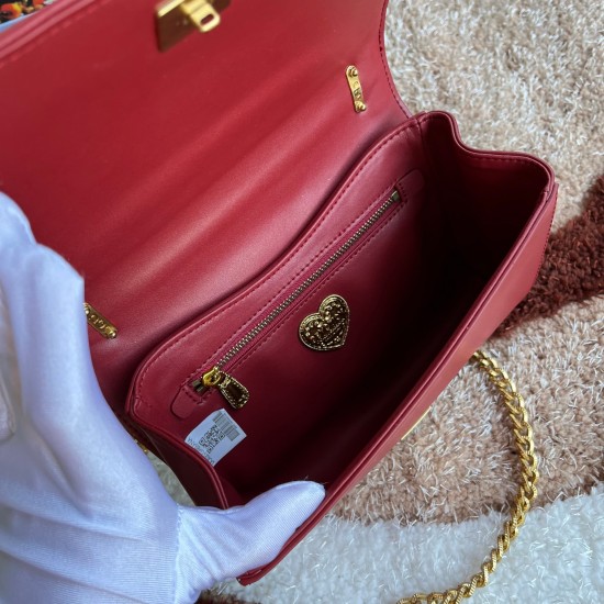 580 small [Dolce Gabbana] model number 4152 original list ➰Delicious handmade imported cowhide with original hardware bag body pure handmade oil on top of the bag, many celebrities' favorites, crossbody, overseas purchasing special products, fashionable a