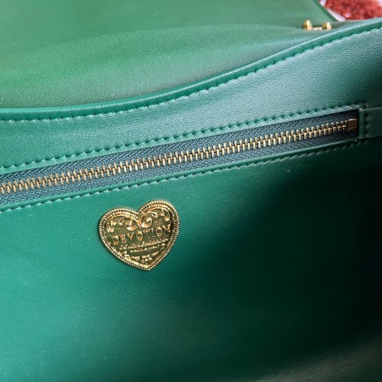 600 [Dolce Gabbana] Top original list ➰Delicious handmade Imported cowhide leather with original hardware bag body with pure handmade oil on top of the top of many celebrities' favorites. Crossbody can be purchased overseas for special products with a sty