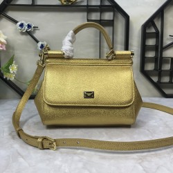 410 small high-end product [Dolce Gabbana] crossbody women's bag ➰Delicate handmade classic style solid color versatile. Favorite of many celebrities. Crossbody can be matched with mirrors. Special products for overseas purchasing agents!Imported palm-pri