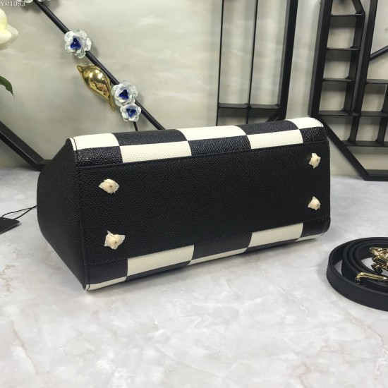 480 [Dolce Gabbana] Crossbody, mirror, special products for overseas purchasing, new bag style and aura, any combination can be as long as there is a fashionable heart, you can keep it clearly, when and where DG will always show you infinite surprises Lux