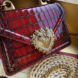 530 [Dolce Gabbana] Chain hand-held crossbody bag model number: 6613 crocodile pattern Top original list ➰Delicious handmade Imported cowhide with original hardware bag body top handmade oil edges The favorite of many celebrities, crossbody can be crossbo