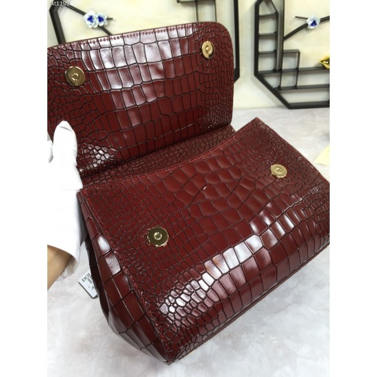 500 Top Original List [Dolce Gabbana]️ Hong Kong genuine product purchase version Decide the top quality goods.Fine workmanship.Perfect bag shape, imported cowhide embossed with cowhide, customized vacuum high-plating hardware 25cm✨ can be cross-body.This