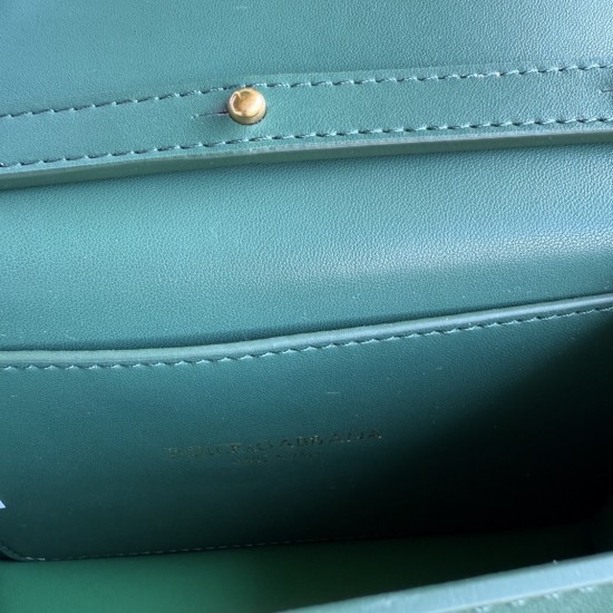 510 [Dolce Gabbana] Chain hand-held crossbody bag model number: 6613 plain paper Original ➰Delicious handmade Imported cowhide with original hardware bag body with pure handmade oil on top of the top of many celebrities' favorites, crossbody, special prod