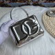570 [Dolce Gabbana] Model number: 9112 Original order ➰Delicate handmade, imported cowhide bag body with pure handmade oil edges on top, embellished with standing effect quilted DG log Fashion trend, favorite of many celebrities, crossbody, overseas purch