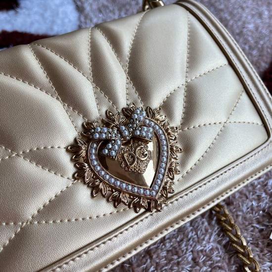 580 small [Dolce Gabbana] model number 4152 original list ➰Delicious handmade imported cowhide with original hardware bag body pure handmade oil on top of the bag, many celebrities' favorites, crossbody, overseas purchasing special products, fashionable a