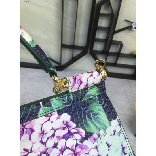480 [Dolce Gabbana] Crossbody, mirror, special products for overseas purchasing, new bag style and aura, any combination can be as long as there is a fashionable heart, you can keep it clearly, when and where DG will always show you infinite surprises Lux