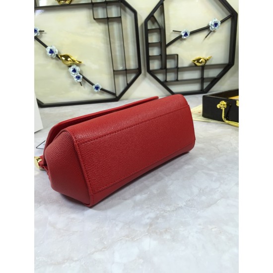 410 small high-end product [Dolce Gabbana] crossbody women's bag ➰Delicate handmade classic style solid color versatile. Favorite of many celebrities. Crossbody can be matched with mirrors. Special products for overseas purchasing agents!Imported palm-pri