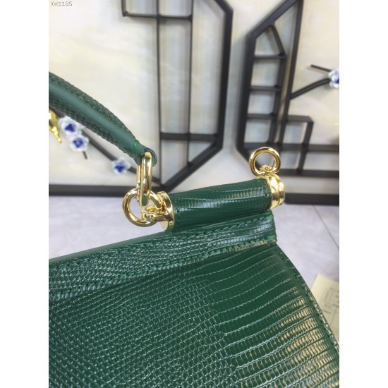530 Medium size [Dolce Gabbana] Colorful Diamond Lizard Pattern Crossbody Bag Original Single Perfect Bag Shape Imported Top-Level Lizard Pattern Cowhide, Customized Vacuum High Electroplating Hardware All-match Bag Style Hand-Owned Crossbody is suitable 