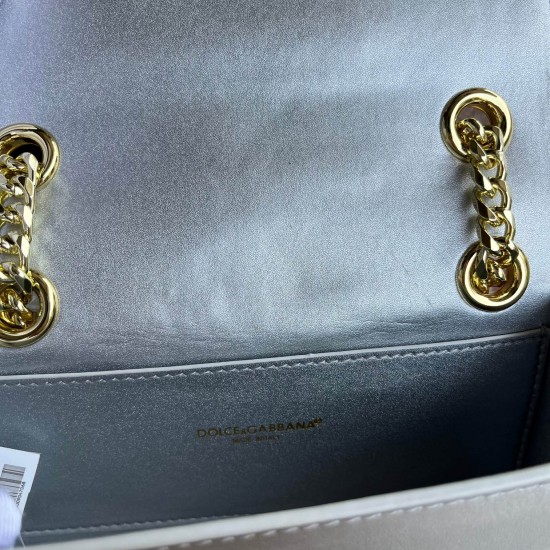 500 [Dolce Gabbana] Model number: 5183 Original order ➰Delicate handmade Imported cowhide with original hardware bag body with pure handmade oil on top of the top of many celebrities' favorites, crossbody, special products for overseas purchasing agents, 