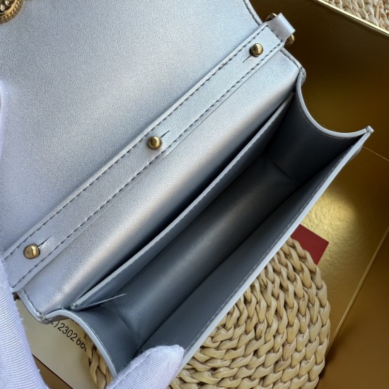 510 [Dolce Gabbana] Chain hand-held crossbody bag model number: 6613 plain paper Original ➰Delicious handmade Imported cowhide with original hardware bag body with pure handmade oil on top of the top of many celebrities' favorites, crossbody, special prod