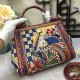 480 [Dolce Gabbana] The same crossbody bag as a celebrity, crossbody, mirror, overseas purchasing special products, fashionable and aura, brand new bag style, any combination can be as long as there is a fashionable heart, you can keep it clearly, when an