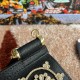 P550 model number: 4133 palm print high-end product [Dolce Gabbana] Another platinum bag in the fashion industry ➰Delicate handmade classic model solid color versatile. Favorite of many celebrities. Crossbody can be used with mirrors. Special products for