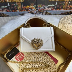 510 [Dolce Gabbana] Chain hand-held crossbody bag model number: 6613 plain paper Original ➰Delicious handmade Imported cowhide with original hardware bag body with pure handmade oil on top of the top of many celebrities' favorites, crossbody, special prod