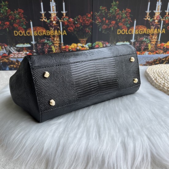 510 [Dolce Gabbana] Model number: 4662 Lizard Diamond Original Single Perfect Bag Shape Imported Top-Level Lizard Pattern Cowhide, Customized Vacuum High Electroplating Hardware, Versatile Bag Style, Hand-in Crossbody is suitable for any occasion, Gorgeou