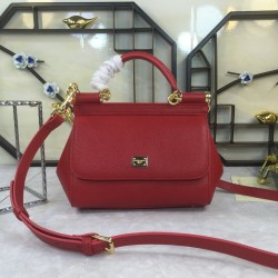 410 small high-end product [Dolce Gabbana] crossbody women's bag ➰Delicate handmade classic style solid color versatile. Favorite of many celebrities. Crossbody can be matched with mirrors. Special products for overseas purchasing agents!Imported palm-pri