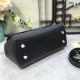 480 [Dolce Gabbana] The same crossbody bag as a celebrity, crossbody, mirror, overseas purchasing special products, fashionable and aura, brand new bag style, any combination can be as long as there is a fashionable heart, you can keep it clearly, when an
