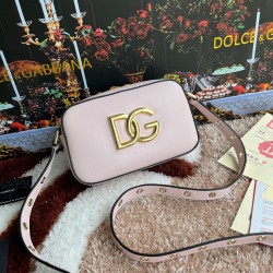 530【Dolce Gabbana】Model number: 3320 Original ➰Semantic delicate handmade imported cowhide, front DG logo, pure handmade oil on the top of the bag, favorite of many celebrities, overseas purchasing special products, fashionable and aura, new bag style, an