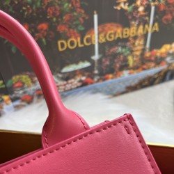 520 【Dolce Gabbana】New.Model number: 5527 Original DG Logo Bag Mini Tote Bag➰Deliciously handmade, imported cowhide bag body with pure handmade oil edges on top, the favorite of many celebrities, overseas purchasing special products, style and aura, as lo