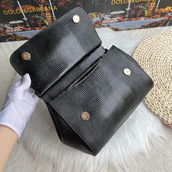 510 [Dolce Gabbana] Model number: 4662 Lizard Diamond Original Single Perfect Bag Shape Imported Top-Level Lizard Pattern Cowhide, Customized Vacuum High Electroplating Hardware, Versatile Bag Style, Hand-in Crossbody is suitable for any occasion, Gorgeou