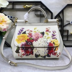 480 [Dolce Gabbana] Crossbody, mirror, special products for overseas purchasing, new bag style and aura, any combination can be as long as there is a fashionable heart, you can keep it clearly, when and where DG will always show you infinite surprises Lux