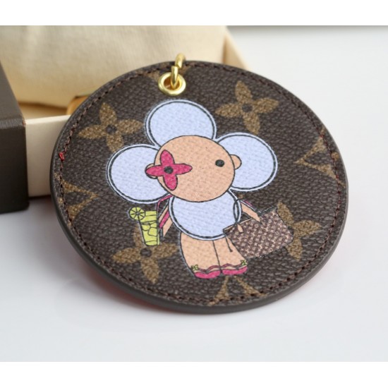 45 new lv keychain is coming ❤️ The little beauty is coming with a very rich look‼️Super Qlogo as the main body️The printing is clear and clear 914080 45 new lv keychain is coming ❤️ The little beauty is coming with a very rich look‼️Super Qlogo as the main body️The printing is clear and clear 914080