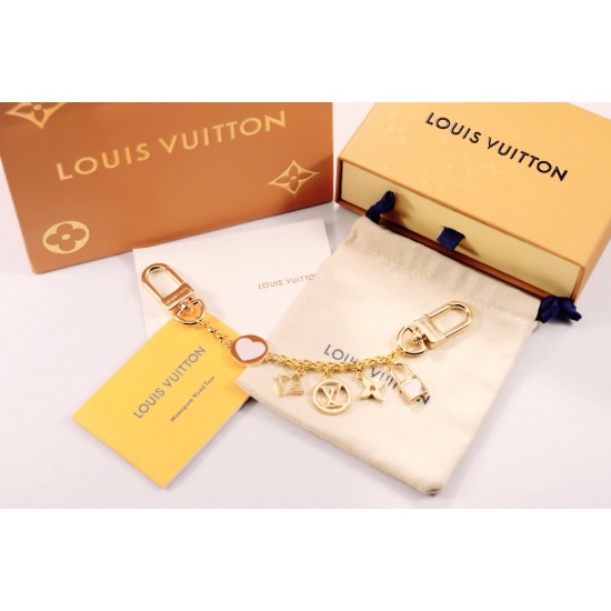 60 M01421 Pink Love Keychain Chain LOUIS VUITTON Official Website LV CHROMATIC Bag Decoration and Keychain.✨LV Chromatic bag decoration and keychain continuous writing series design, using matte lines to outline polished LV letter hanging ornaments, paire 60 M01421 Pink Love Keychain Chain LOUIS VUITTON Official Website LV CHROMATIC Bag Decoration and Keychain.✨LV Chromatic bag decoration and keychain continuous writing series design, using matte lines to outline polished LV letter hanging ornaments, paire