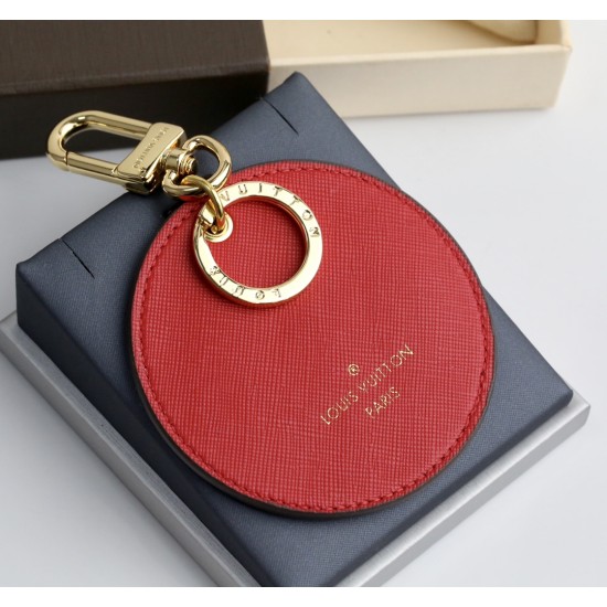 45 new lv keychain is coming ❤️ The little beauty is coming with a very rich look‼️Super Qlogo as the main body️The printing is clear and clear 914080 45 new lv keychain is coming ❤️ The little beauty is coming with a very rich look‼️Super Qlogo as the main body️The printing is clear and clear 914080