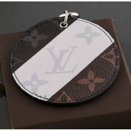45 new keychain, pendants are coming⭕️3⃣️Color splicing, black, presbyterian skin, rich color matching, super versatile and super Q, attracting countless eyes, must-have when going out 914080 45 new keychain, pendants are coming⭕️3⃣️Color splicing, black, presbyterian skin, rich color matching, super versatile and super Q, attracting countless eyes, must-have when going out 914080