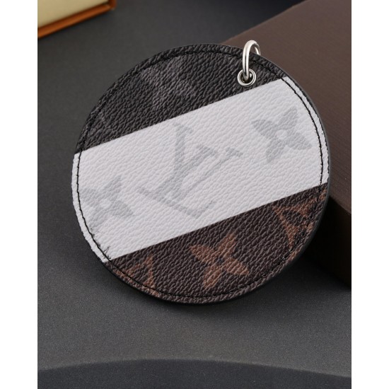 45 new keychain, pendants are coming⭕️3⃣️Color splicing, black, presbyterian skin, rich color matching, super versatile and super Q, attracting countless eyes, must-have when going out 914080 45 new keychain, pendants are coming⭕️3⃣️Color splicing, black, presbyterian skin, rich color matching, super versatile and super Q, attracting countless eyes, must-have when going out 914080