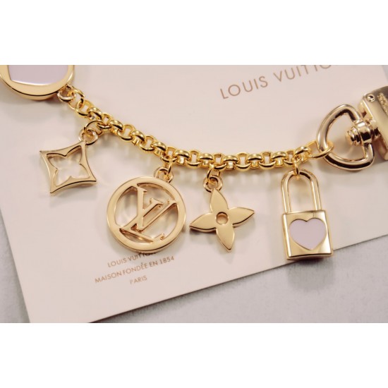 60 M01421 Pink Love Keychain Chain LOUIS VUITTON Official Website LV CHROMATIC Bag Decoration and Keychain.✨LV Chromatic bag decoration and keychain continuous writing series design, using matte lines to outline polished LV letter hanging ornaments, paire 60 M01421 Pink Love Keychain Chain LOUIS VUITTON Official Website LV CHROMATIC Bag Decoration and Keychain.✨LV Chromatic bag decoration and keychain continuous writing series design, using matte lines to outline polished LV letter hanging ornaments, paire