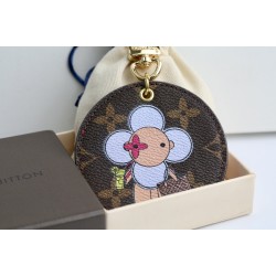 45 new lv keychain is coming ❤️ The little beauty is coming with a very rich look‼️Super Qlogo as the main body️The printing is clear and clear 914080
