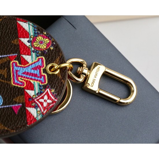 45-Dujia round brand keychain pendant series bumper car round ⭕️Coffee color sun flower doll playground bumper car pattern ➕Back red background gold buckle picture color 1️⃣ color️Select 45-Dujia round brand keychain pendant series bumper car round ⭕️Coffee color sun flower doll playground bumper car pattern ➕Back red background gold buckle picture color 1️⃣ color️Select