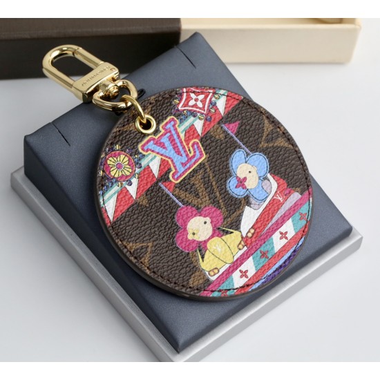 45 new lv keychain is coming ❤️ The little beauty is coming with a very rich look‼️Super Qlogo as the main body️The printing is clear and clear 914080 45 new lv keychain is coming ❤️ The little beauty is coming with a very rich look‼️Super Qlogo as the main body️The printing is clear and clear 914080