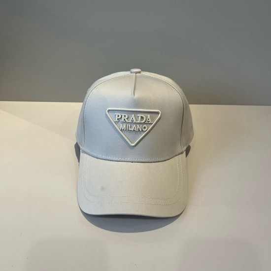 P40 PRADA new classic baseball cap purchase version!Fashion trend, high-end workmanship!Extraordinary quality, please take a real photo of the details P40 PRADA new classic baseball cap purchase version!Fashion trend, high-end workmanship!Extraordinary quality, please take a real photo of the details