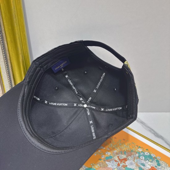 40 hottest model [Louis Vuitton] colorful embroidered pure cotton baseball cap, heavy-duty techniques, Korean trend, fashionable and elegant, handsome guys and beauties must buy with dust bag️❤️❤️❤️❤️ men and women must have!!!
