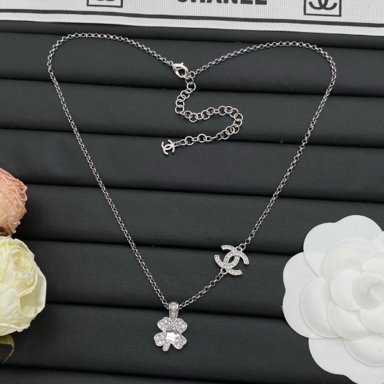 35 Chanel Chanel new necklace 35 Chanel Chanel new necklace