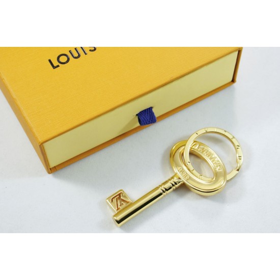 45 Keychain Golden LOUIS VUITTON official website LV CHROMATIC bag decoration and keychain.✨LV Chromatic bag decoration and keychain continuous writing series design, using matte lines to outline polished LV letter hanging ornaments, paired with springs a 45 Keychain Golden LOUIS VUITTON official website LV CHROMATIC bag decoration and keychain.✨LV Chromatic bag decoration and keychain continuous writing series design, using matte lines to outline polished LV letter hanging ornaments, paired with springs a