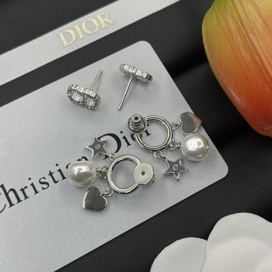 Dior stud earrings 25 Dior stud earrings 25