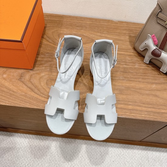 Hermes' classic hot products are launched in Dongguan... a Eclair 2025 new color + hot series style is super positive, with a certain thickness that increases the height and makes your legs look longer!A single item that is breathable and comfortable in t Hermes' classic hot products are launched in Dongguan... a Eclair 2025 new color + hot series style is super positive, with a certain thickness that increases the height and makes your legs look longer!A single item that is breathable and comfortable in t