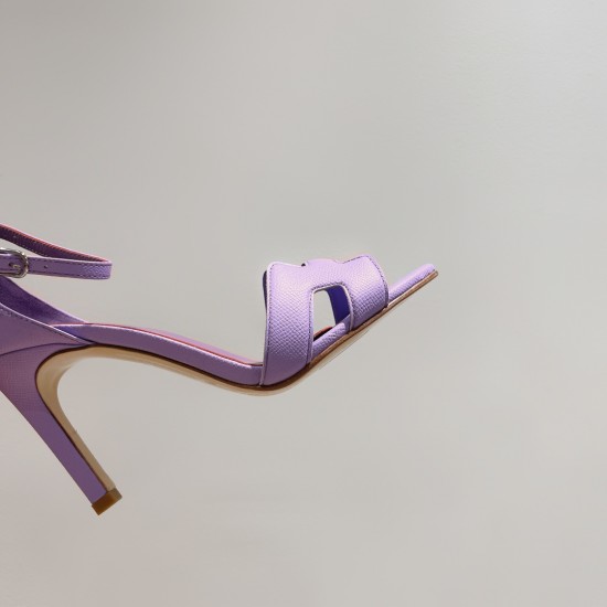 Palmprint. Heel height 9cm Hermes top version. High-heeled sandals P350Herme* Early Spring Counter New High-heeled Sandal Series ✔️Upper: Epson leather suede Palmprint ✔️Inner: Imported mixed-bred sheepskin ✔️Heel height: 9cm ✔️Outs: Original Italian leat Palmprint. Heel height 9cm Hermes top version. High-heeled sandals P350Herme* Early Spring Counter New High-heeled Sandal Series ✔️Upper: Epson leather suede Palmprint ✔️Inner: Imported mixed-bred sheepskin ✔️Heel height: 9cm ✔️Outs: Original Italian leat
