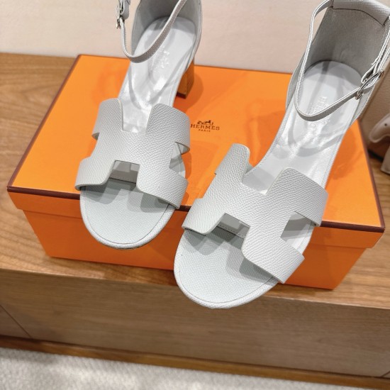Hermes' classic hot products are launched in Dongguan... a Eclair 2025 new color + hot series style is super positive, with a certain thickness that increases the height and makes your legs look longer!A single item that is breathable and comfortable in t Hermes' classic hot products are launched in Dongguan... a Eclair 2025 new color + hot series style is super positive, with a certain thickness that increases the height and makes your legs look longer!A single item that is breathable and comfortable in t
