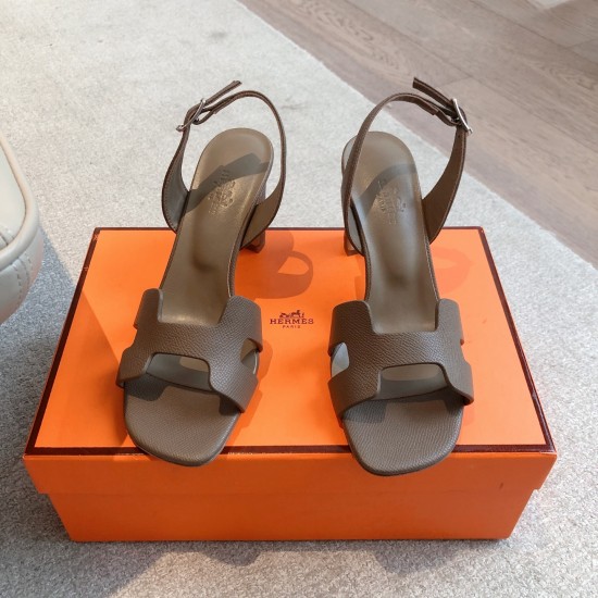 Hermes top-grade, high-heeled, thick-heeled sandals Hermes... a Eclair 2025 new color + hot series style is super positive, with a certain thickness to increase the height and make your legs look longer!A single item that is breathable and comfortable in Hermes top-grade, high-heeled, thick-heeled sandals Hermes... a Eclair 2025 new color + hot series style is super positive, with a certain thickness to increase the height and make your legs look longer!A single item that is breathable and comfortable in