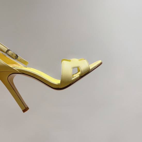 Palmprint. Heel height 10.5cm Hermes top version. High-heeled sandals P350Herme* Early Spring Counter New High-heeled Sandal Series ✔️Upper: Epson leather suede palm print ✔️Inner: Imported mixed-bred sheepskin ✔️Heel height: 10.5cm ✔️Outs: Original Itali Palmprint. Heel height 10.5cm Hermes top version. High-heeled sandals P350Herme* Early Spring Counter New High-heeled Sandal Series ✔️Upper: Epson leather suede palm print ✔️Inner: Imported mixed-bred sheepskin ✔️Heel height: 10.5cm ✔️Outs: Original Itali