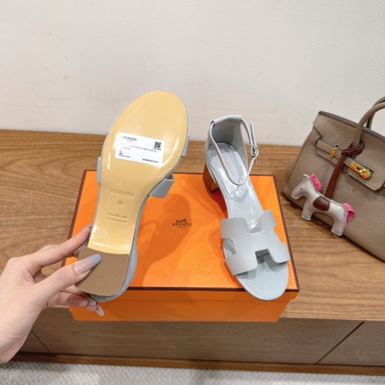 Hermes' classic hot products are launched in Dongguan... a Eclair 2025 new color + hot series style is super positive, with a certain thickness that increases the height and makes your legs look longer!A single item that is breathable and comfortable in t Hermes' classic hot products are launched in Dongguan... a Eclair 2025 new color + hot series style is super positive, with a certain thickness that increases the height and makes your legs look longer!A single item that is breathable and comfortable in t
