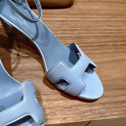 Palmprint. Heel height 7cm Hermes top version. High-heeled sandals 350Herme* Early Spring Counter New High-heeled Sandal Series ✔️Upper: Epson leather suede palm print ✔️Inner: Imported mixed-bred sheepskin ✔️Heel height: 7cm 9cm 10.5cm ✔️Outs: Original I
